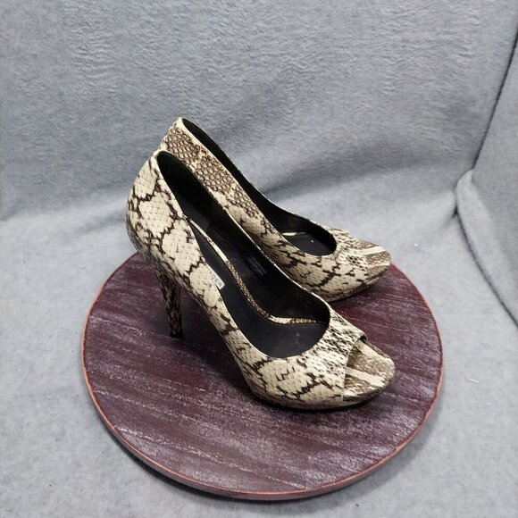 Vera Wang Snake Print Peep Toe Platform Heels Size 7.5 - Picture 2 of 10